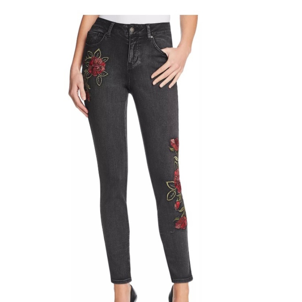 Aqua Black Embroidered Jeans 25
